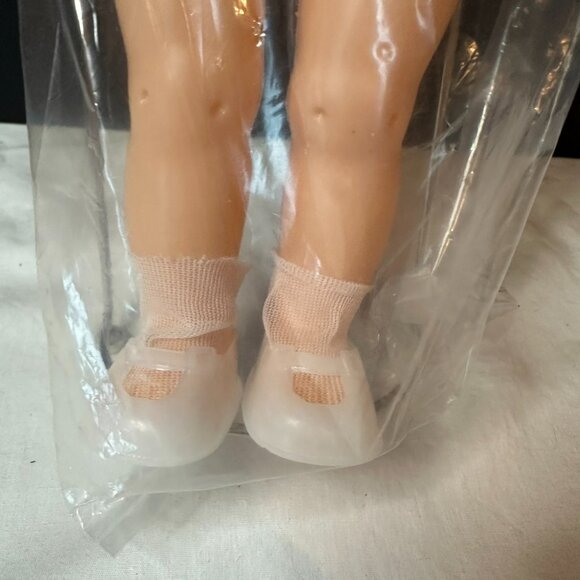 Fibre Craft Angel Doll 13" – Vintage Blonde, Sleepy Eyes #3049P-01 New Old Stock - Picture 7 of 7